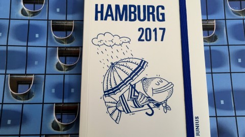 2017 wird blau: Hamburg-Kalender mit Spaßfaktor